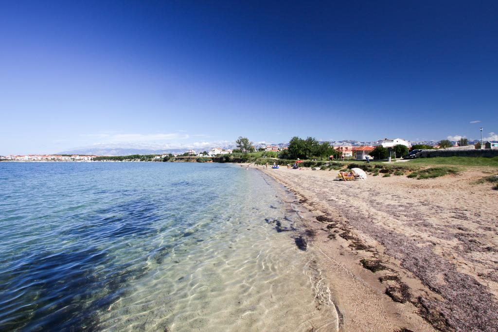 Apartments Cecilija Povljana Luaran gambar